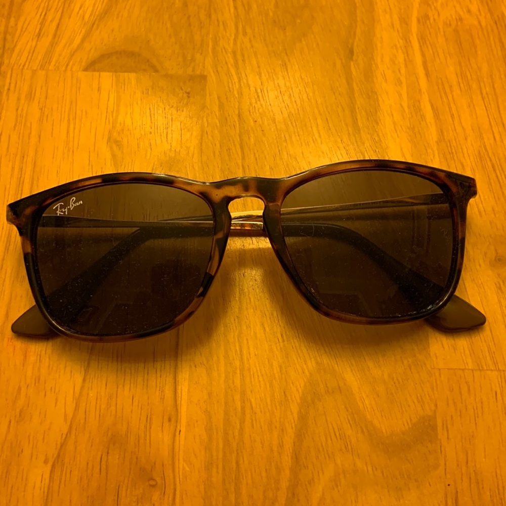 Women’s Ray Ban Sunglasses